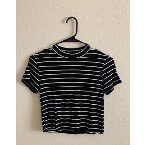 Forever 21 Black & White Short Sleeve Top